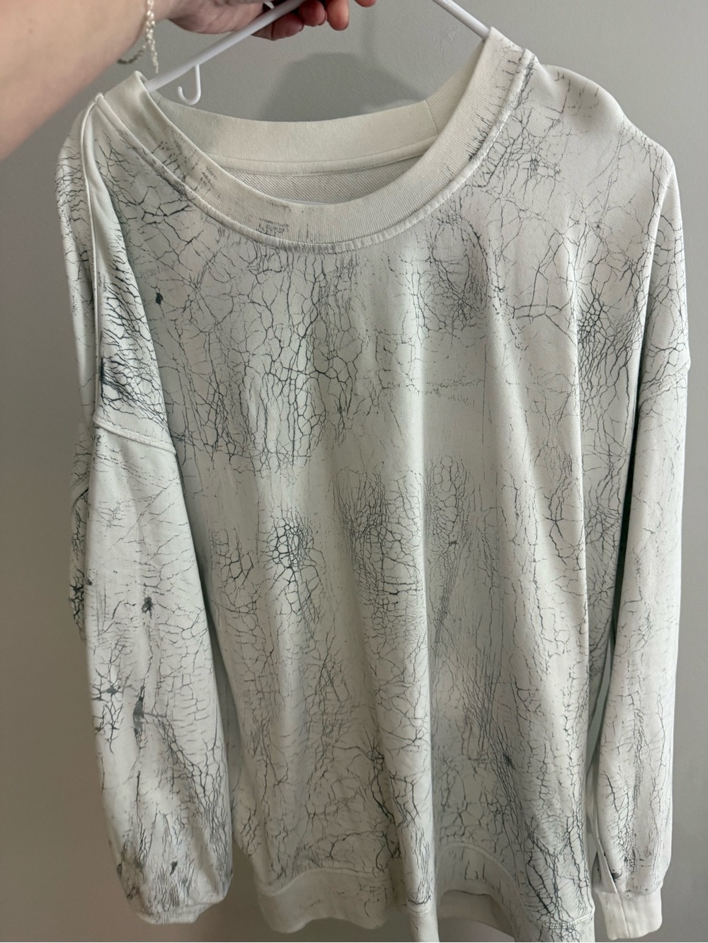 lululemon athletica White Crewneck Sweatshirt with Black Crackle Print
